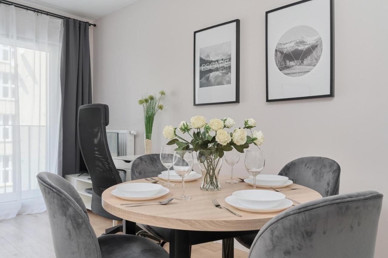 Nowa Manufaktura Apartment Wroclaw Krzyki By Noclegi Renters Kültér fotó